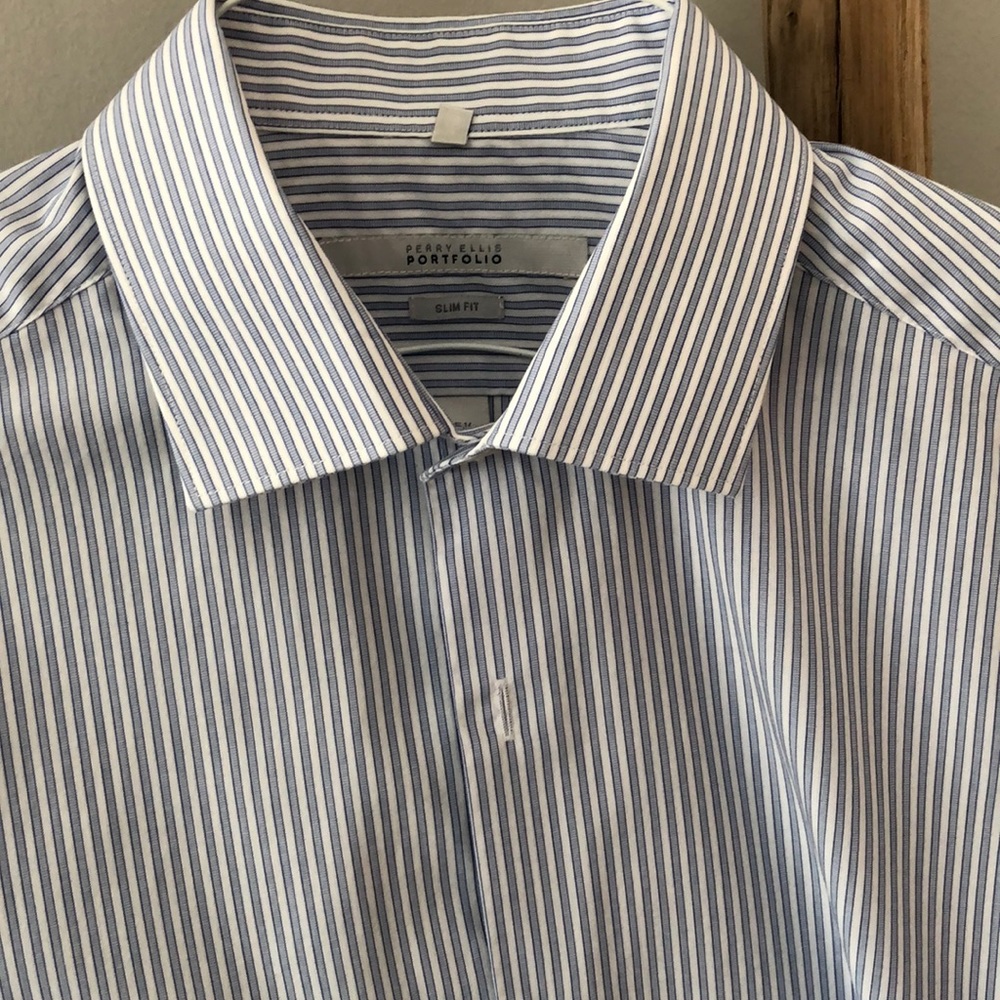 Dress Shirt - Perry Ellis 👔
